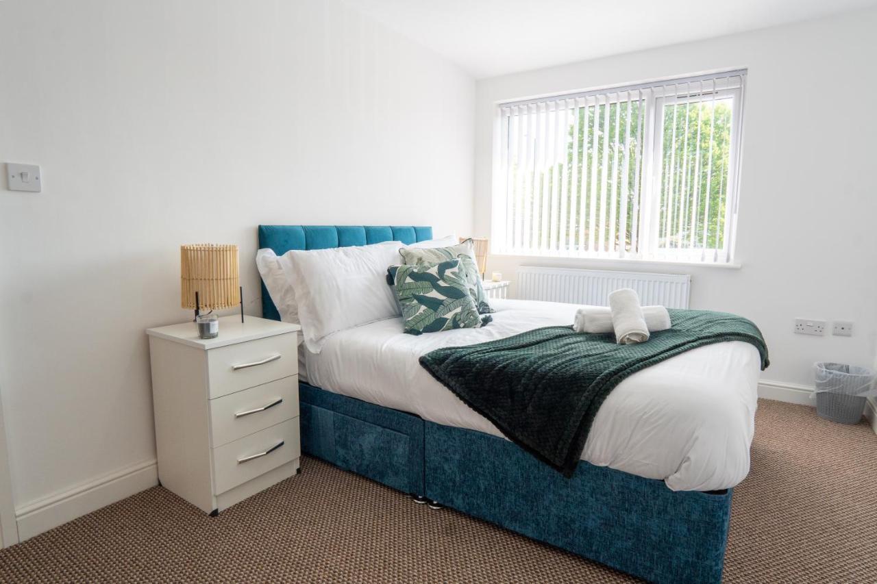Heartland House, 7 Spacious Bedrooms Sleeps 4 Plus, Near Nec, Jlr,Bhx Birmingham Exteriör bild