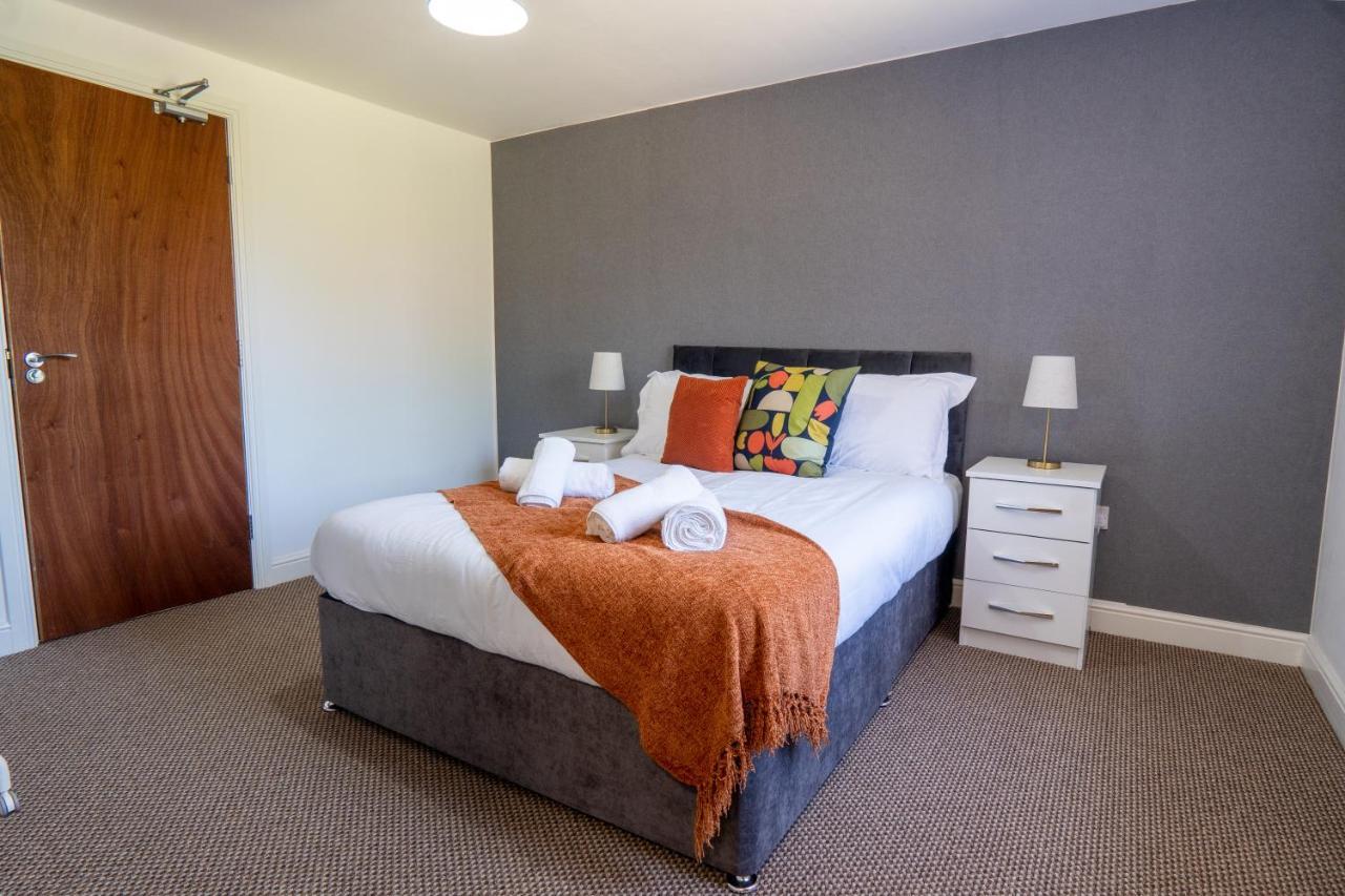 Heartland House, 7 Spacious Bedrooms Sleeps 4 Plus, Near Nec, Jlr,Bhx Birmingham Exteriör bild