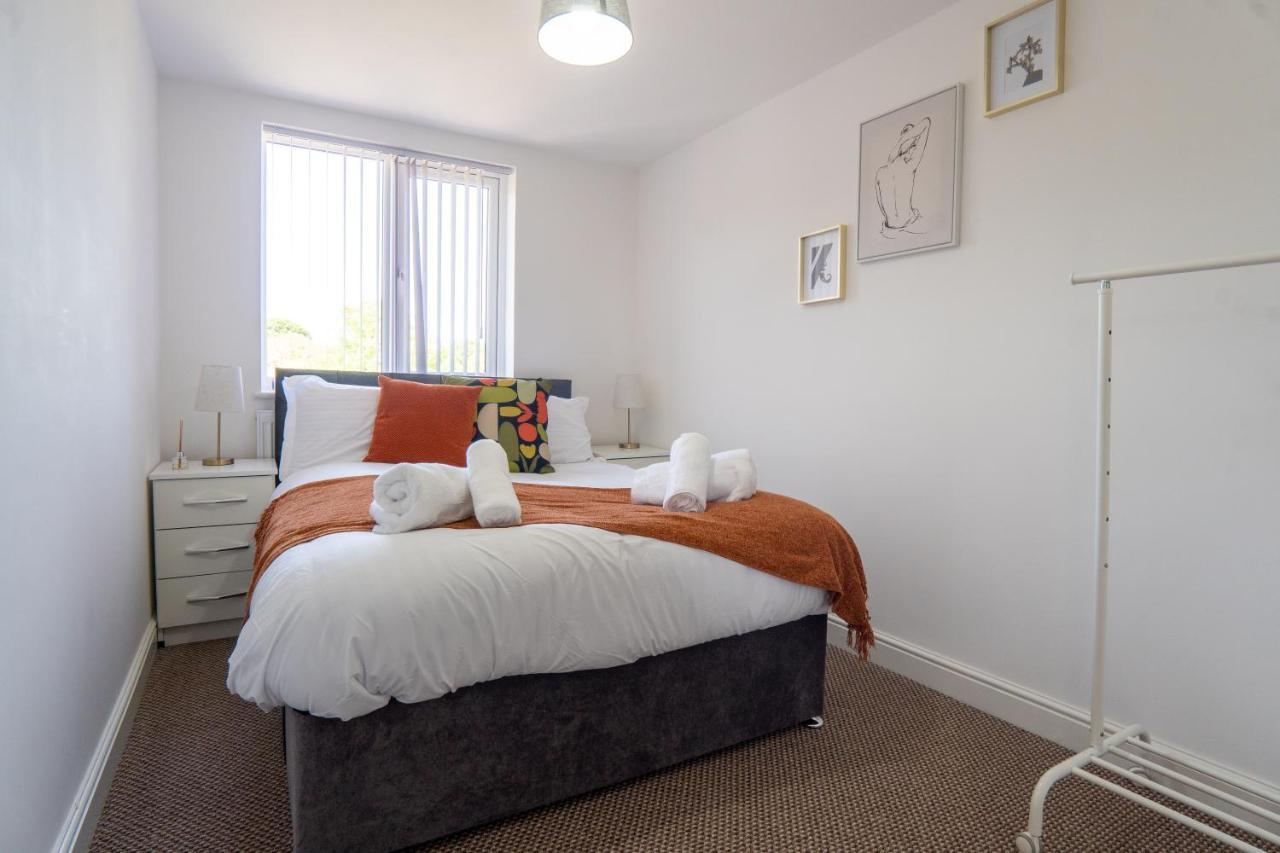 Heartland House, 7 Spacious Bedrooms Sleeps 4 Plus, Near Nec, Jlr,Bhx Birmingham Exteriör bild