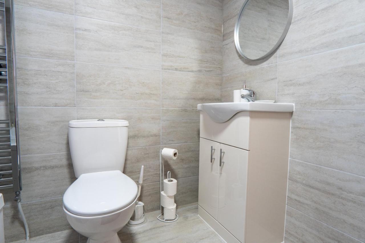 Heartland House, 7 Spacious Bedrooms Sleeps 4 Plus, Near Nec, Jlr,Bhx Birmingham Exteriör bild