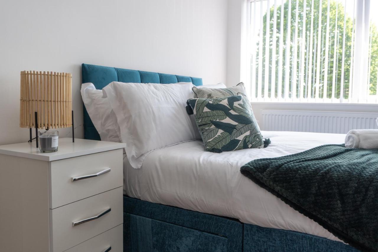 Heartland House, 7 Spacious Bedrooms Sleeps 4 Plus, Near Nec, Jlr,Bhx Birmingham Exteriör bild